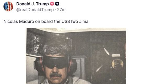 ترامب يطلق صور لنيكولاس مادورو محتجزا على سفينة حربية USS Iwo Jima