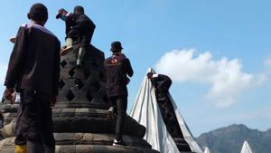 Setelah 7 Bulan, Penutup Stupa Candi Borobudur Dibuka