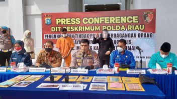廖内警方追捕走私者 69名移民工人到马来西亚