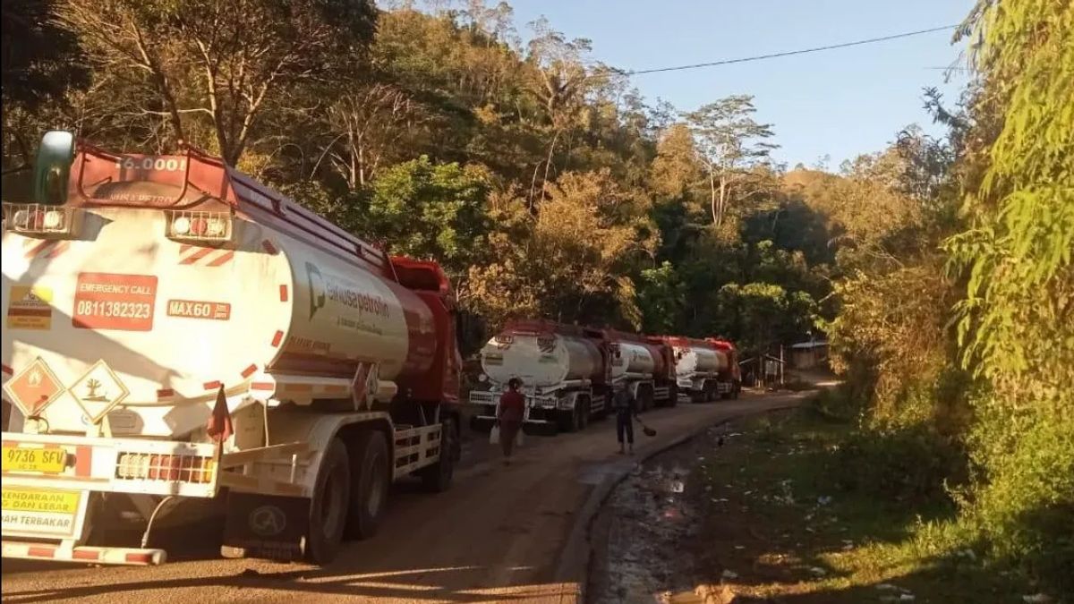 Pertamina distribution de carburant à Labuan Bajo utilise le système RAE