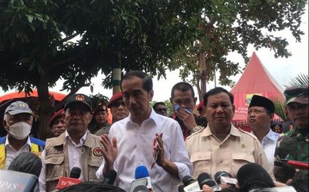 Tinjau RSUD Sayang Bersama Prabowo, Jokowi Pastikan Korban Gempa Cianjur Tertangani dengan Baik