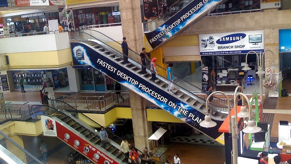 Anak Buah Wali Kota Surabaya Eri Cahyadi Bantah Larang Pedagang Berjualan di Hi Tech Mall