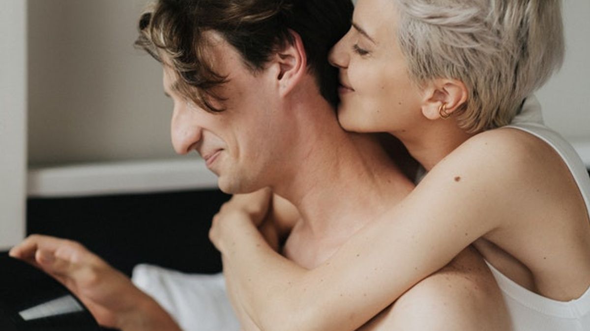 Inilah 4 Posisi Bercinta yang Bikin Pasangan Makin Liar di Ranjang 
