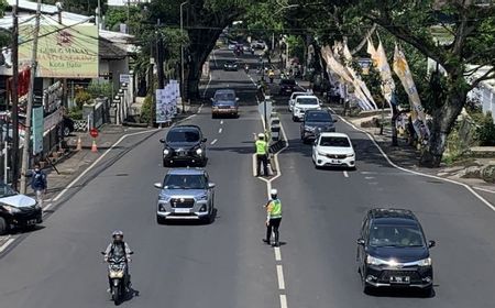 Arus Kendaraan Padat dari Malang, Polisi Terapkan One Way ke Kota Wisata Batu