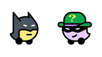 There Is Batman And Riddle In Waze
