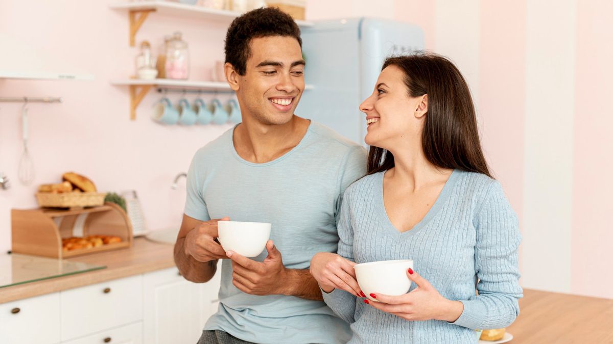 7 Alasan Kenapa Menjalani Rutinitas Bersama Pasangan Bisa Meningkatkan Kualitas Hubungan