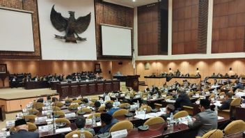 Hanya Perihal Kertas, Anggota DPD Debat Hebat di Sidang Parpurna