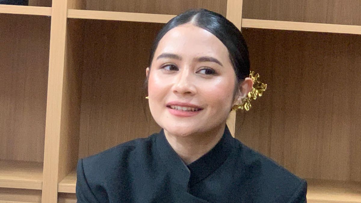 Prioritizing The Welfare Of Film Workers, Prilly Latuconsina Encourages The Actor's Manpower Law
