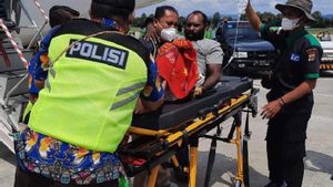 Kepala Kampung Bingki Obaja Nang Dievakuasi ke RS Bhayangkara, Ditembak KKB Tendius Gwijangge di Paha
