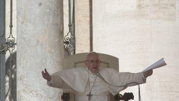 弗朗西斯教皇给天主教记者的反种族主义信息