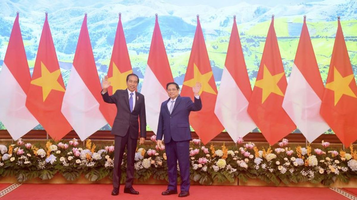 جاكرتا - حدد الرئيس جوكوي-رئيس الوزراء الفيتنامي هدفا جديدا للتجارة الثنائية