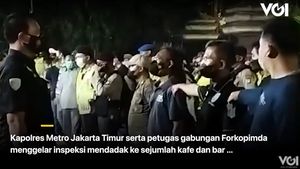 Video: Bandel, Petugas Minta Tempat Hiburan di Jakarta Timur Bubarkan Diri akibat Langgar Jam Operasional