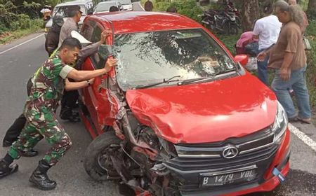 Sopir Minibus Hilang Kendali, Kecelakaan Beruntun Terjadi di Temanggung