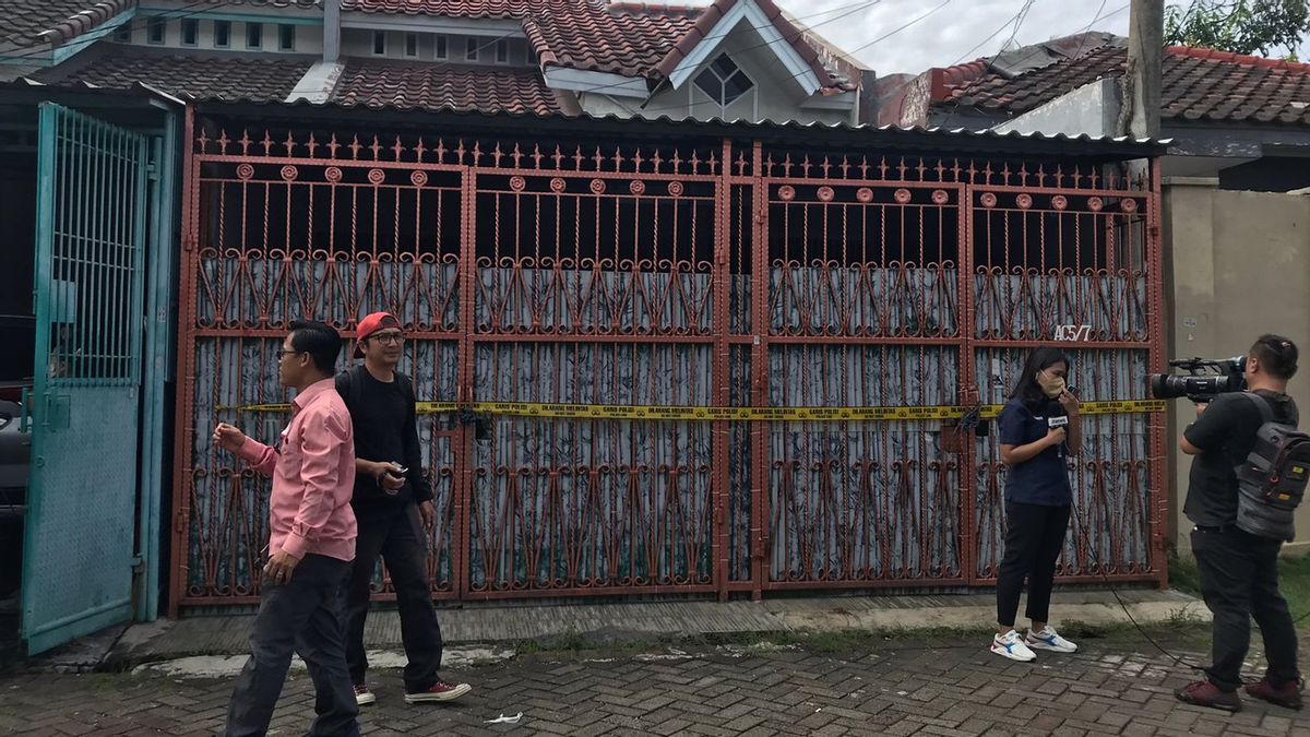 Neighbors RAISEd A Number Of Oddities In Rudianto's House, WHERE 4 Bodies Were Found In One Family