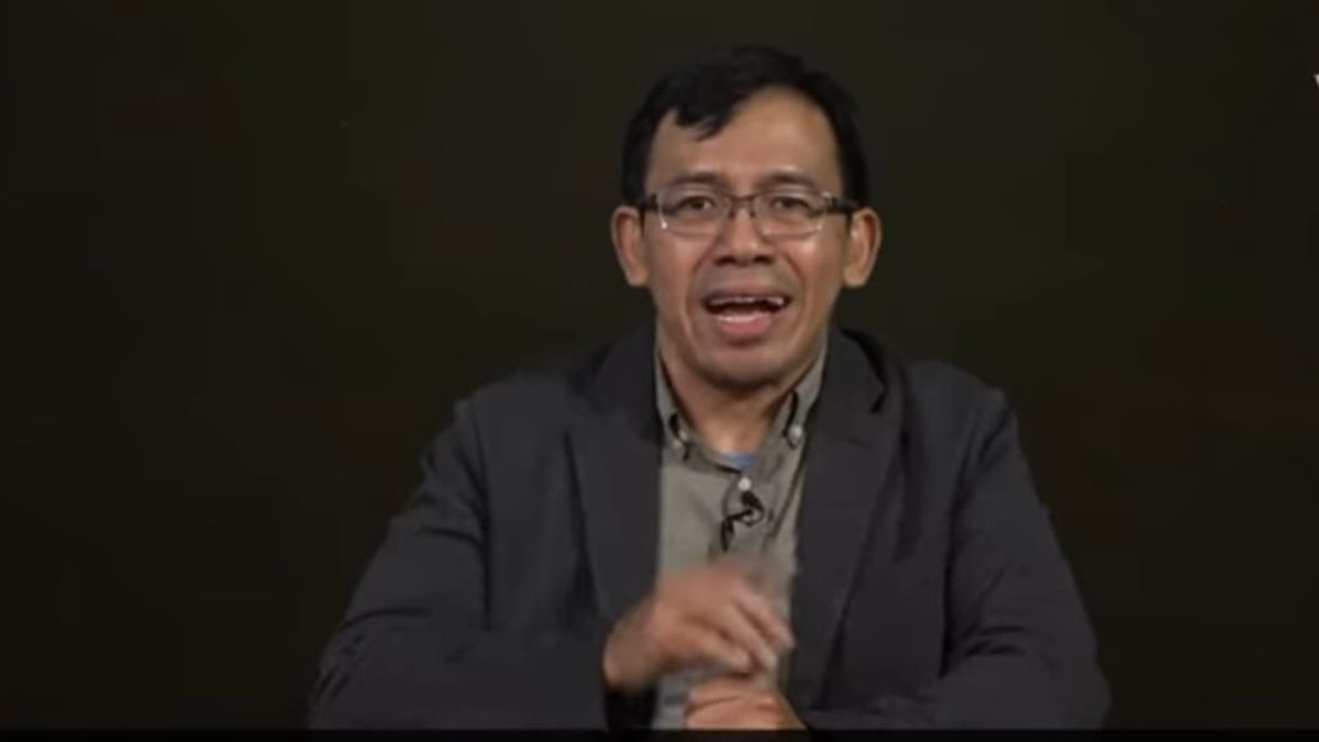 格斯 · 萨哈尔 "拍打" 乌斯塔兹 · 费利克斯 · 肖 - 哈利德 · 巴萨拉马关于印度尼西亚拉亚歌曲和民族主义： 不要在印度尼西亚， 请去 