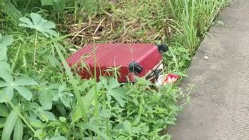 居民证词在天城茂物发现一个红色手提箱：我以为这是一个装满钱的手提箱。我用螺丝刀打开了它，”