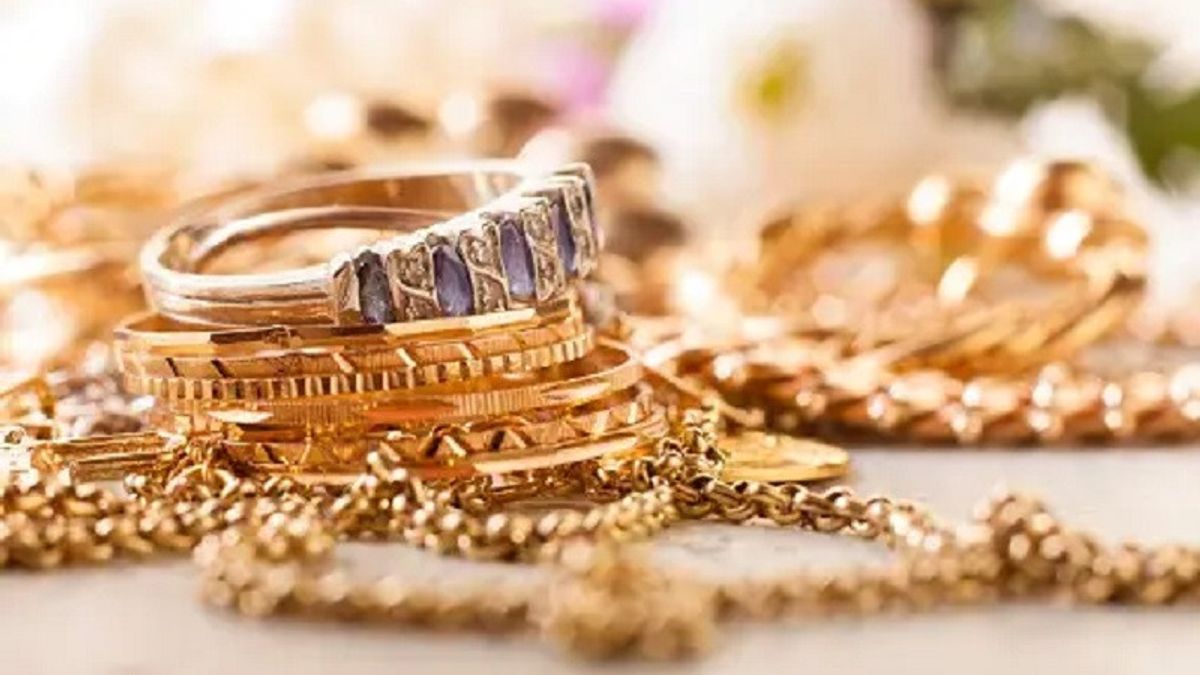 وزير الصناعة والتجارة: الصناعة الذهبية للمجوهرات تنمو لأنها تعمل كاستثمار وإكسسوار