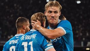 Hojlund Kembali Jadi Predator, Cetak Dua Gol Kemenangan Napoli di Liga Champions