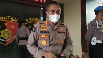 巽他原住民大会的转向激怒了被指控Arteria Dahlan侮辱国家，要求西爪哇警察程序