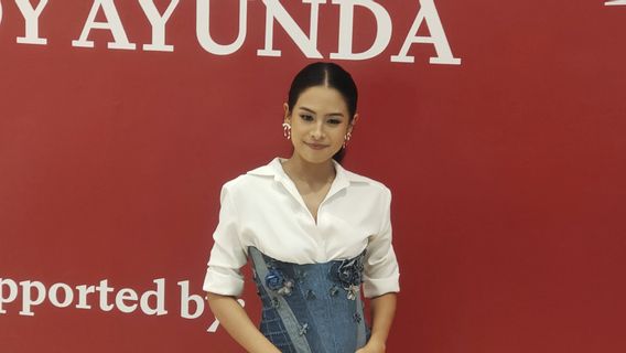 Maudy Ayundaが以前とは異なる4枚目のスタジオアルバムを発表