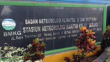 C’est obligatoire de surveiller! BMKG dit que la plupart des zones de Banten sont frappées par de fortes pluies accompagnées de vents violents