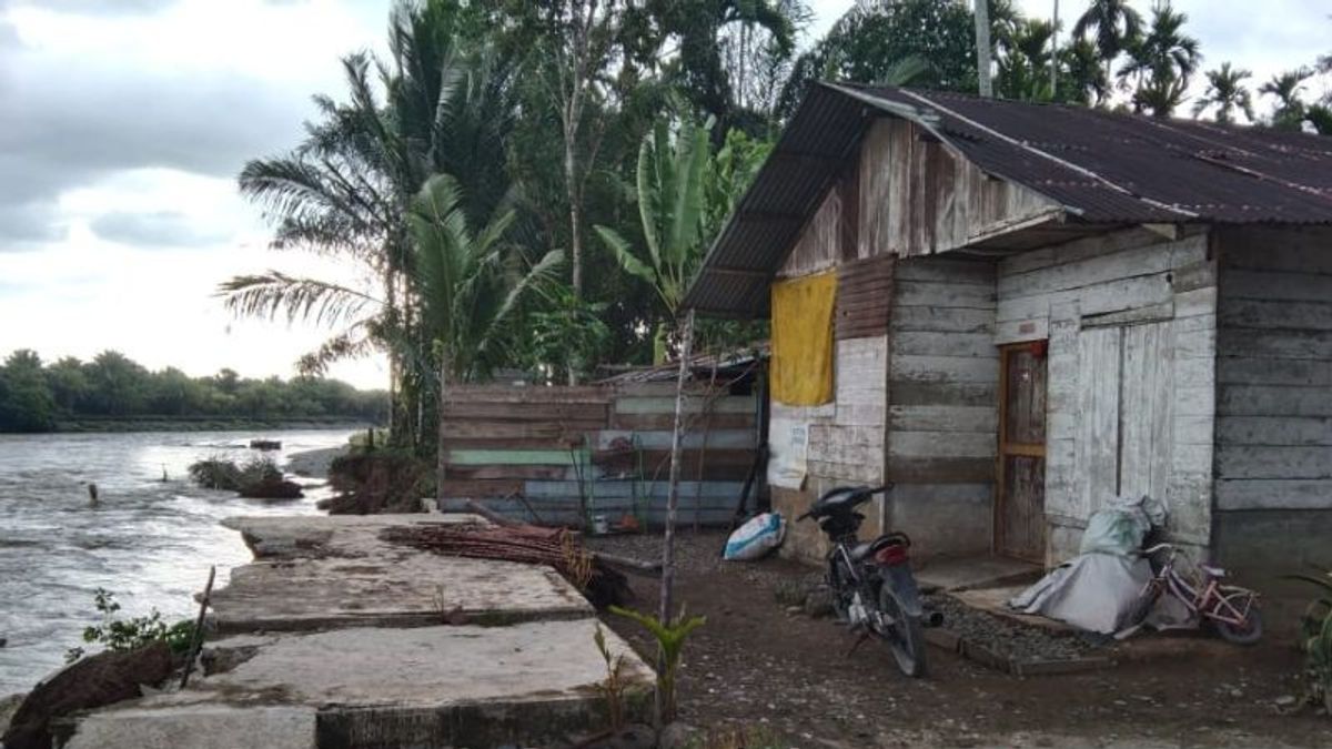 Desa di Aceh Barat Jadi Langganan Banjir karena Terjangan Erosi