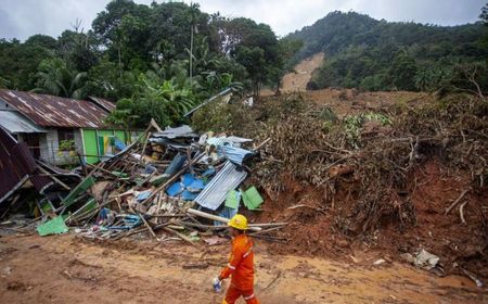 Tim Asesmen Pemrov Kepri Mulai Terjun Analisis Dampak Tanah Longsor di Serasan Natuna