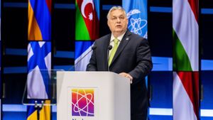 Hongaria Siap Menjadi Tuan Rumah Pertemuan Trump - Putin