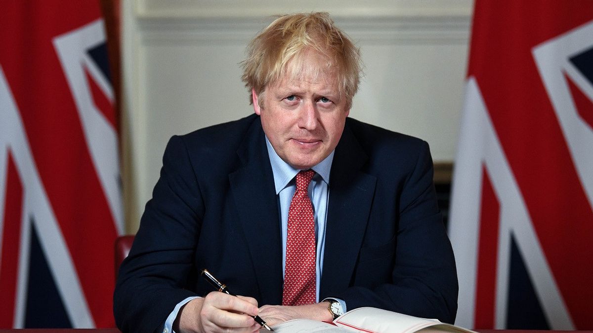 Le Premier Ministre Johnson Met En Garde Le Royaume-Uni Avant La Levée Des Restrictions