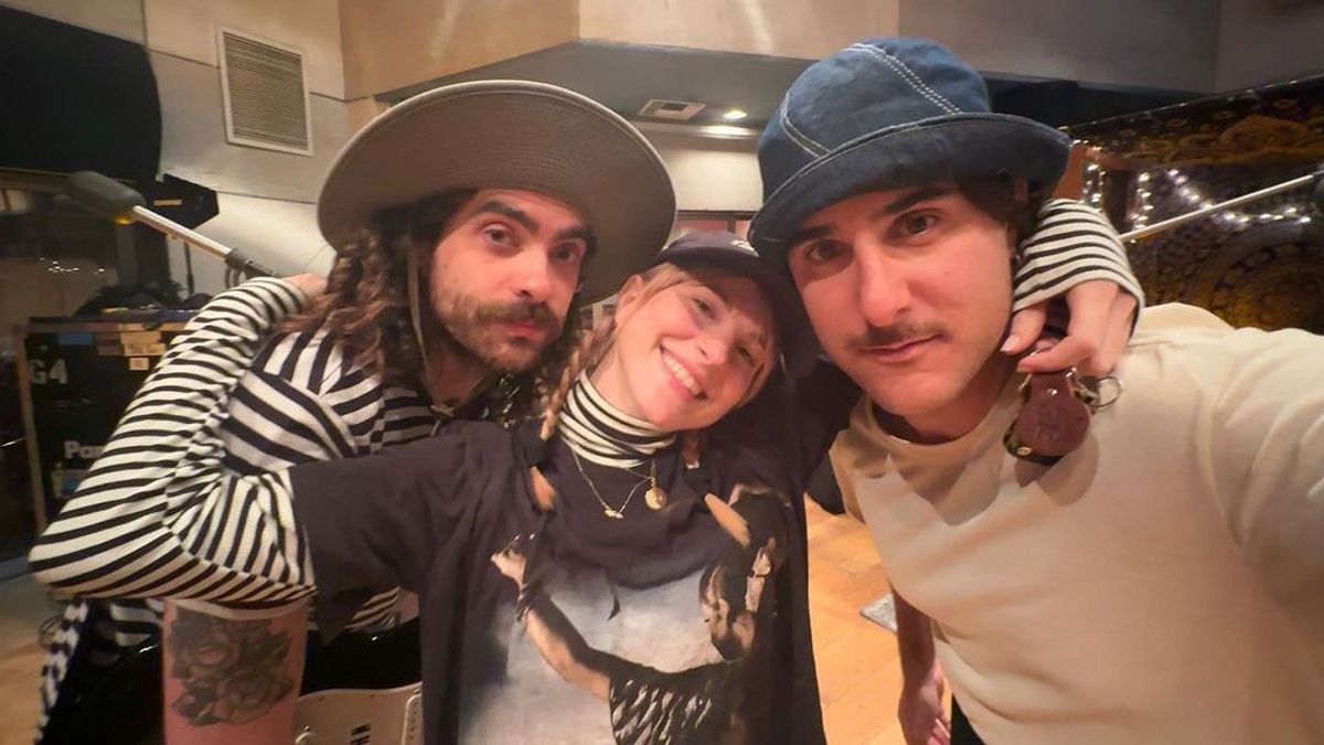 Listen To Paramore Songs That Have Never Been Released Before, Sanity
