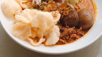 Lontong Cap Go Meh, The Adaptation Of Indonesian Chinese Communities To Indonesian Cuisine