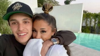 Ariana Grande Officially Divorced, Mandatory To Pay Compensation Of IDR 19 Billion To Dalton Gomez