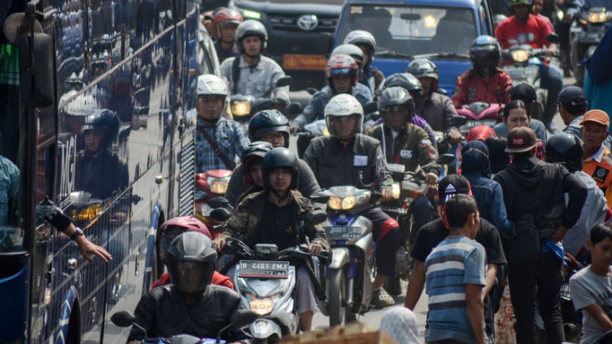 面对Lebaran Homecoming 2023中南部爪哇路线检查，20%的道路受损，特别是在Ajibarang-Purwokerto