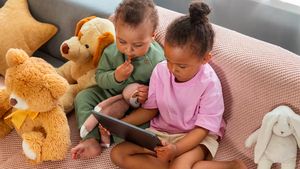 Literasi Digital Orang Tua dan Guru Ampuh Cegah Anak Ketergantungan AI