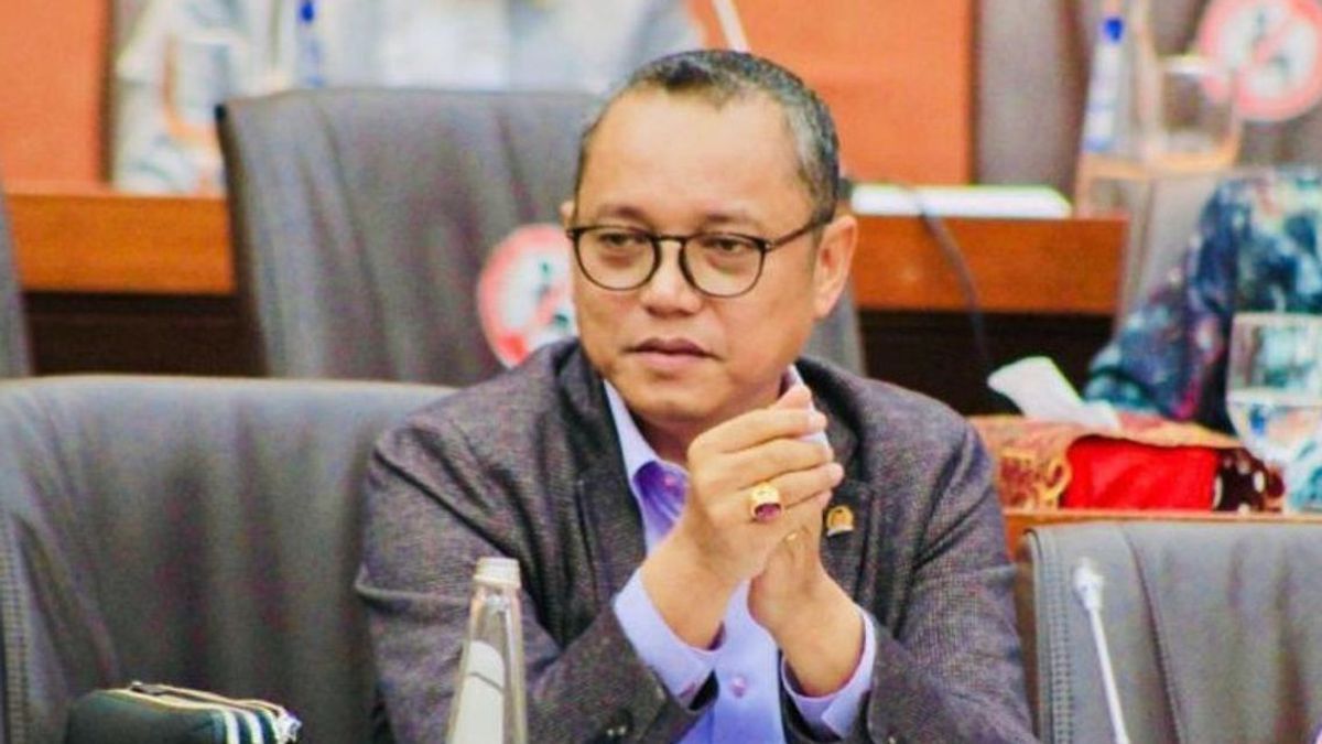 Le PDIP assure qu’il ne retira pas son cadre du cabinet de Jokowi à moins qu’il soit « expulsé »