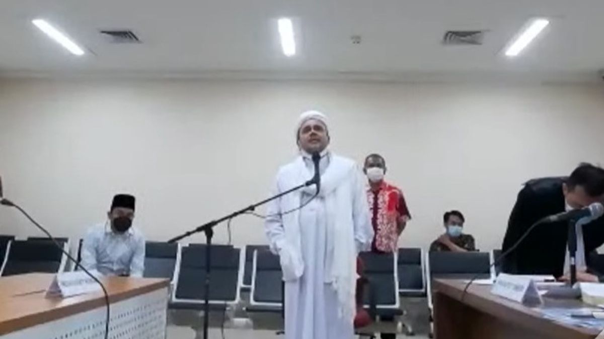 The Judge's Quiet Response To Rizieq Shihab's Protest Voice