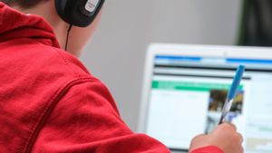 4 Pilar Literasi Digital yang Sebaiknya Dimiliki Pengguna Teknologi Informatika
