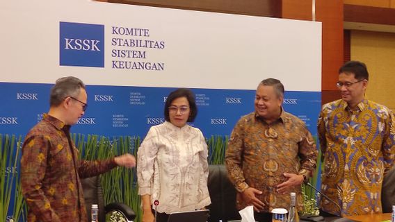 スリ・ムリヤニ・ペデ・エコノミー・インドネシアは2024年に5.2%成長