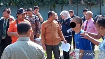 警察在Indramayu 重建妇女谋杀案