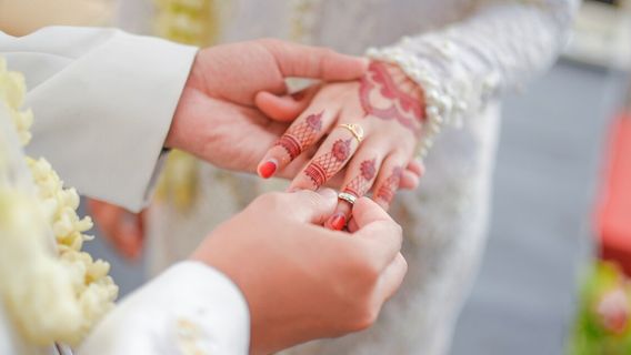 新しいKUHAP:シリ婚と一夫多妻制は違法で、現在、6年の懲役刑に直面している