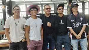 Slank Celebrates 41 Years Of Working With Concerts At The Night Market