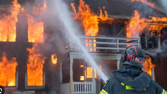 The Gegana SPN Building Of The East Kalimantan Police Is On Fire