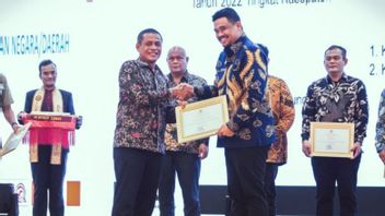 Wali Kota Medan Dapat Penghargaan KPK karena Tertinggi Tertibkan PSU