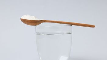 Myth Or Fact: Salt Water Can Blend Your Teeth?