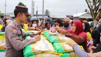 Kapolda Kaltara Kawal Gerakan Pangan Murah Polri di Tanjung Selor