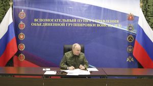 Kunjungi Pusat Komando Garis Depan, Presiden Putin Puji Tentara Rusia