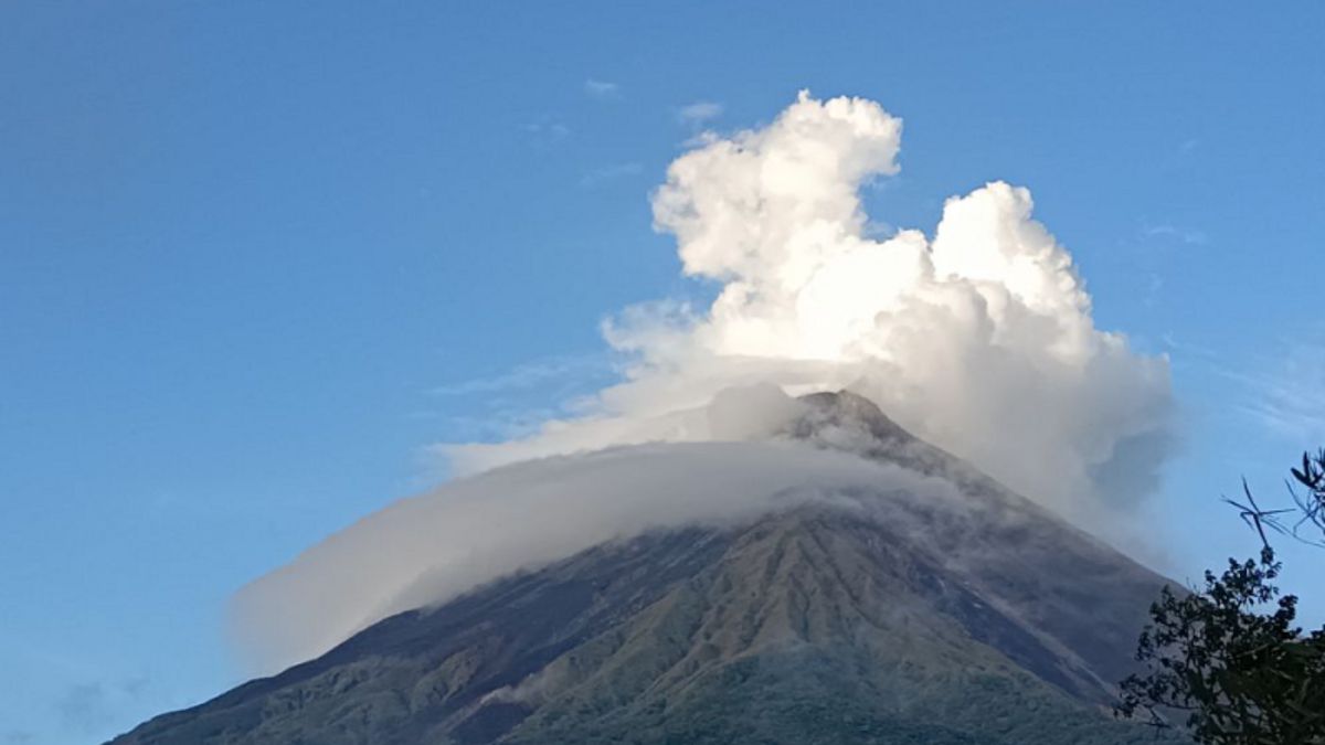 Geological Agency Asks People Not To Panic Regarding Volcano Status