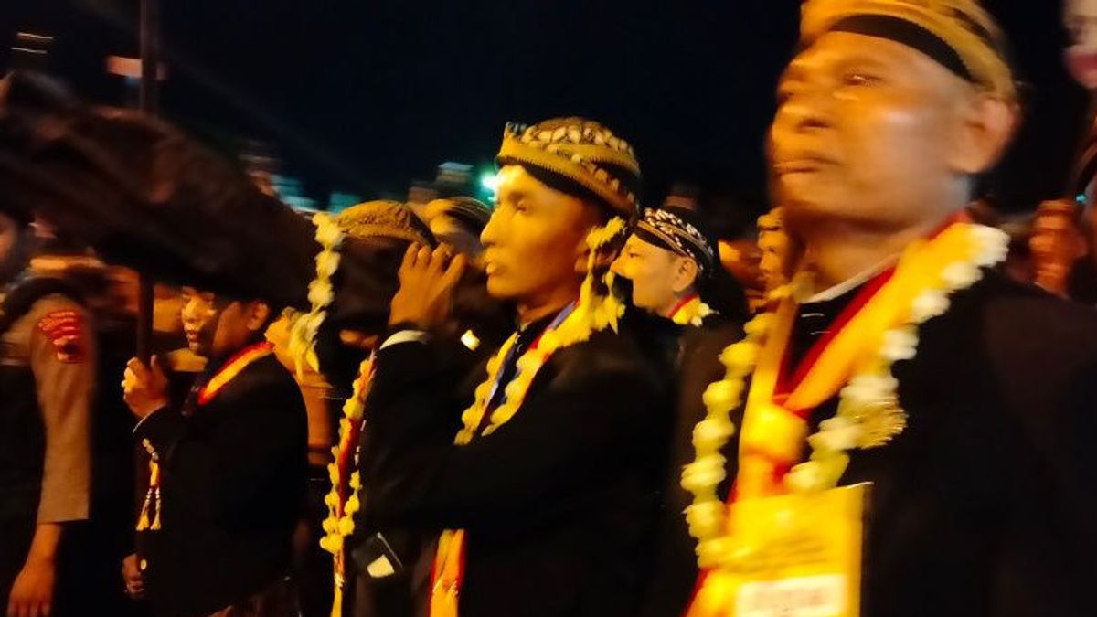 Surakarta Palace Holds Carnival Of Seven Pusaka Night 1 Sura, Gibran Is Not Present