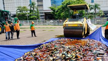 Thousands Of Import And Narcotics Alcohol Destroyed By Central Jakarta Prosecutor