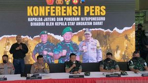 KSAD Dudung Beri Penghargaan untuk Kapolrestabes Semarang dan Dandim yang Ungkap Penembakan Istri Anggota TNI